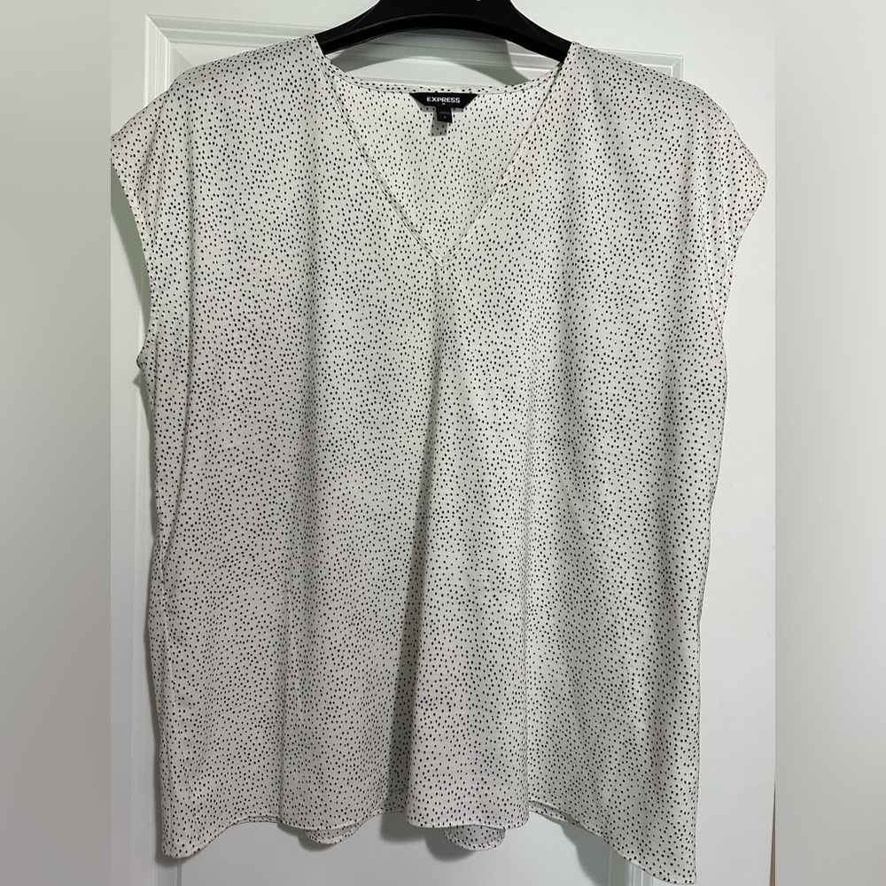 Women’s dressy top